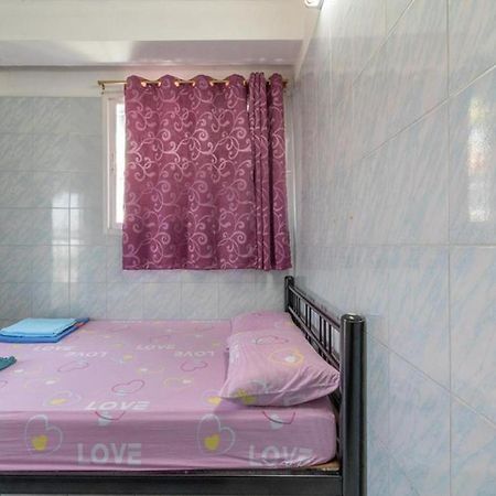 New Central Guesthouse Бангкок Экстерьер фото