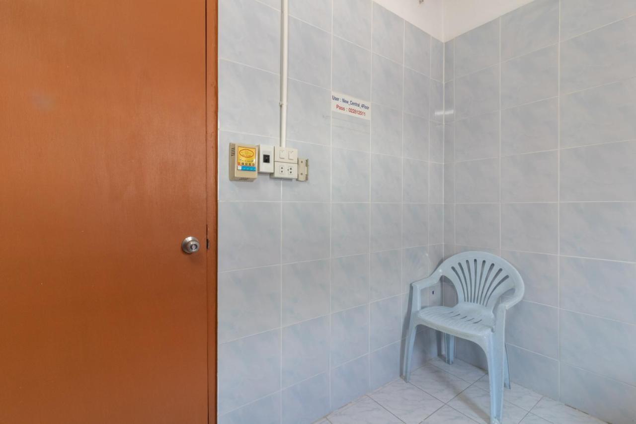 New Central Guesthouse Бангкок Экстерьер фото